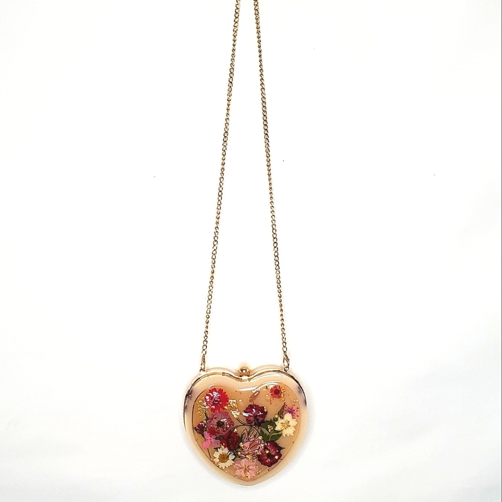 Heart Shaped Pressed Flower Resin Purse Chain Strap Wearable Art Clutch Bella - Picture 2 of 16